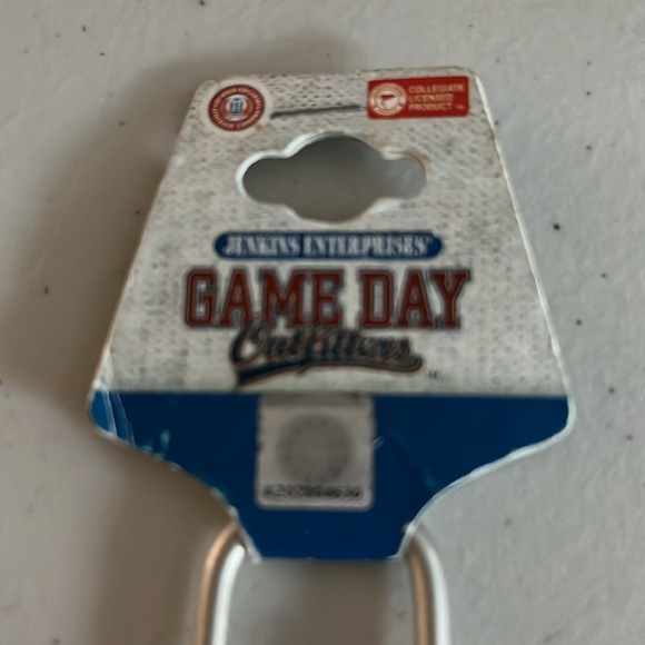 Keychain Oklahoma Sooners. Metal keychain with spinner - Picture 2 of 5